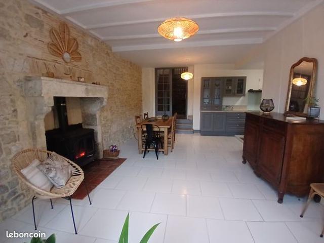 Maison vente à Confolens, Cellefrouin