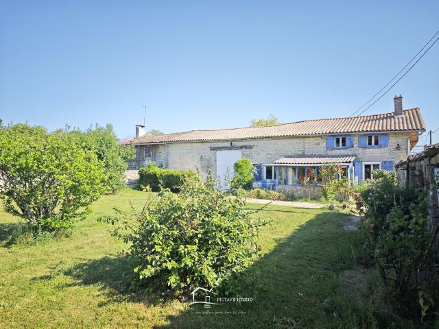Maison vente à Lezay, Deux-Sèvres