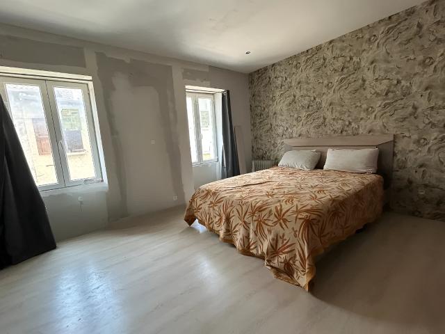 Maison vente à Vienne, Roybon