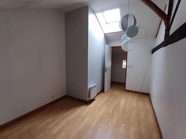 Maison location à Montmorillon, Lhommaizé