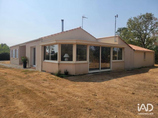 Maison vente à La Plissonnière, Réaumur