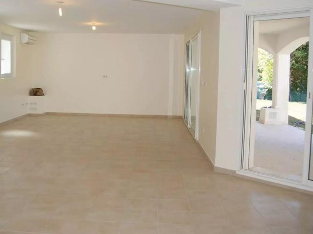 Maison location à Grasse, La Roquette-sur-siagne