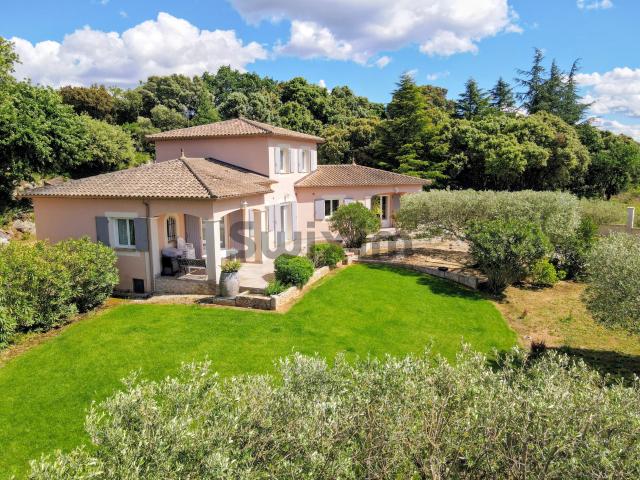 Maison vente à Nîmes, Castillon-du-gard