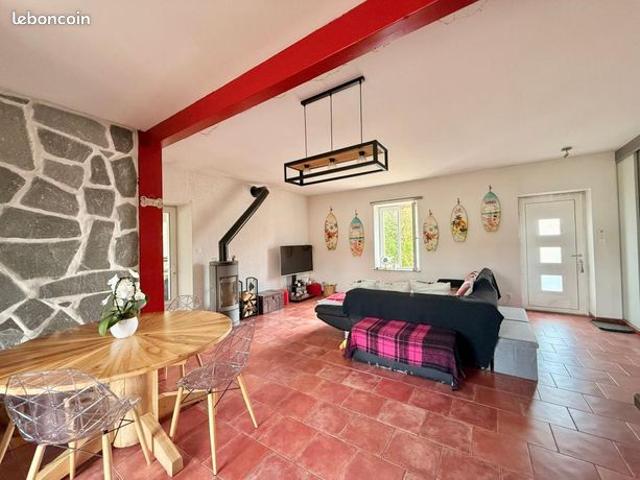 Maison vente à Dijon, Athée