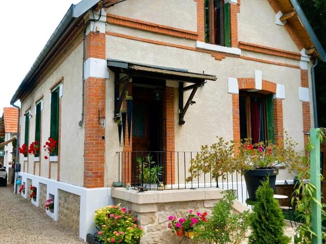 Maison vente à Laon, Bourg-et-comin