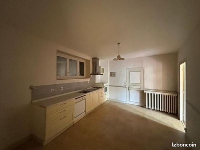 Maison vente à Bourges, Azy