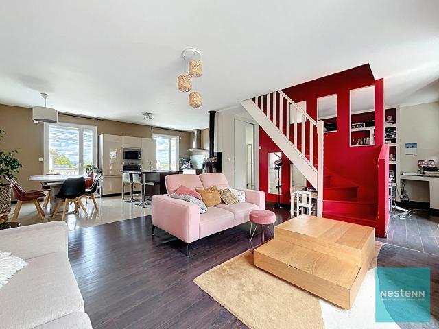 Maison vente à France métropolitaine, Chargé