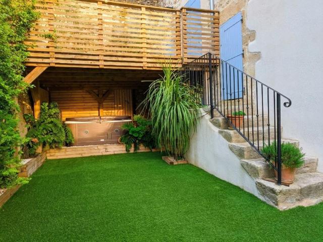 Maison vente à Nîmes, Uzès