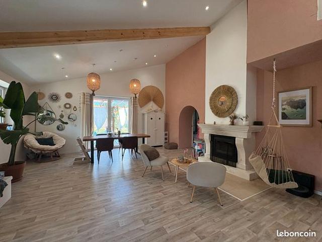 Maison vente à Dax, Vicq-d'auribat