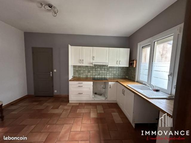 Maison vente à Nîmes, Aspères
