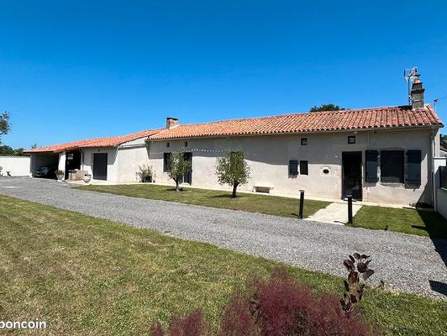 Maison vente à Montmorillon, Luchapt