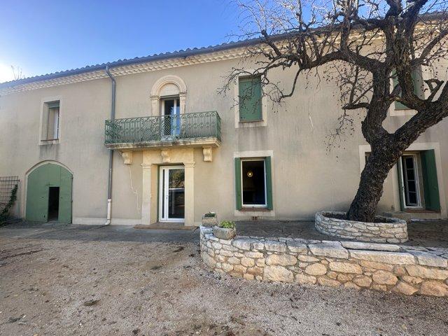 Maison location à Nîmes, Crespian