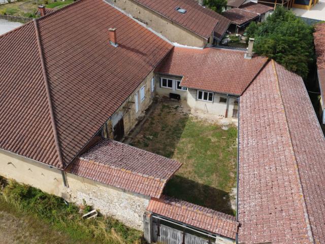 Maison vente à Les Bozons, Villemotier
