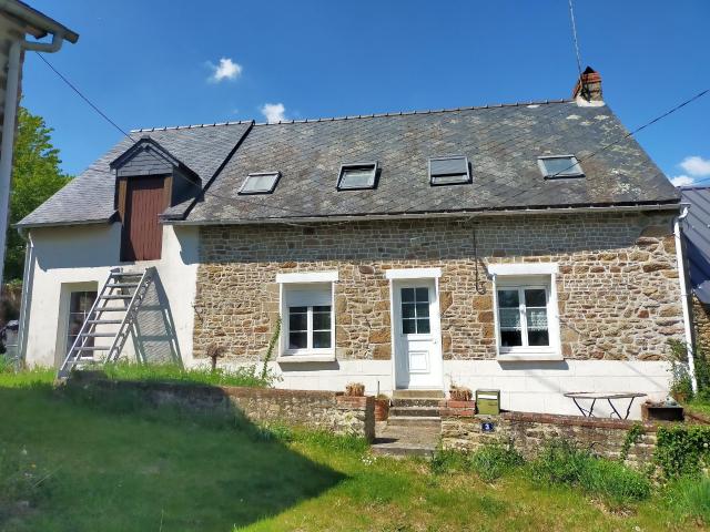 Maison vente à Mayenne, Courcité