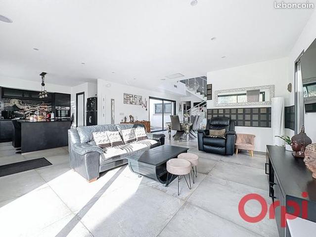 Maison vente à Saint-sériès, Hérault