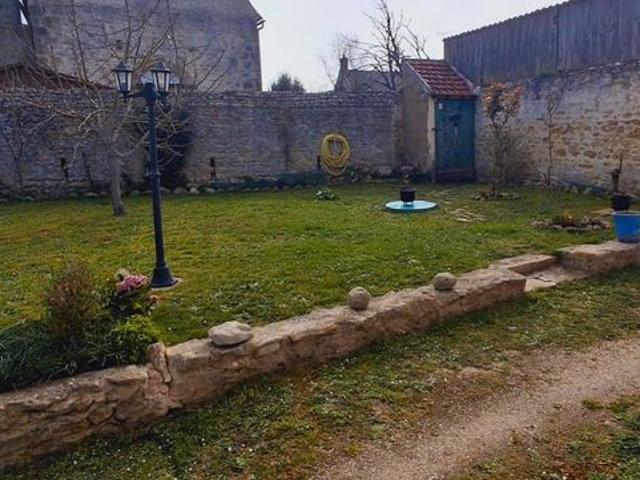 Maison vente à Fontainebleau, Montcourt-fromonville