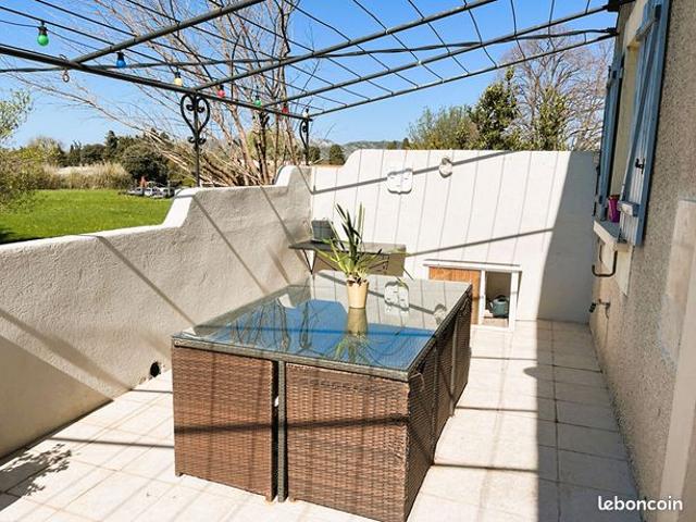Maison vente à Aix-en-Provence, Eyguières