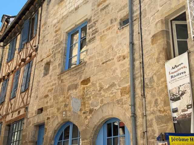 Maison vente à Sarlat-la-Canéda, Terrasson-lavilledieu