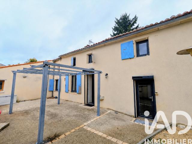 Maison vente à Cognac, Courbillac