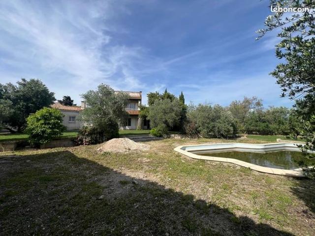 Maison vente à Arles