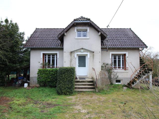 Maison vente à Confolens, Chassenon