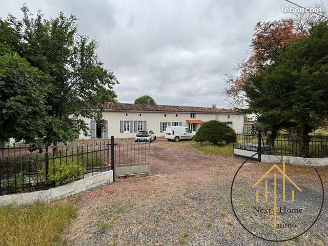 Maison vente à Guimps, Charente