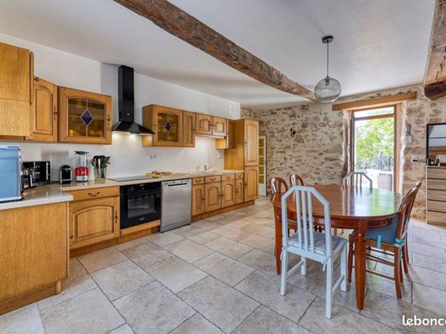 Maison vente à Bourg-en-Bresse, Saint-etienne-du-bois
