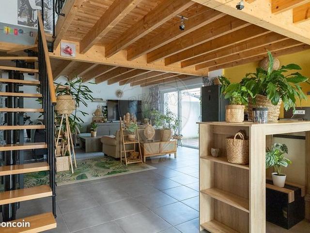 Maison vente à Saint-romain-de-benet, Charente-Maritime