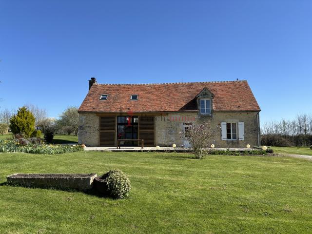 Maison vente à Mortagne-au-Perche, Comblot