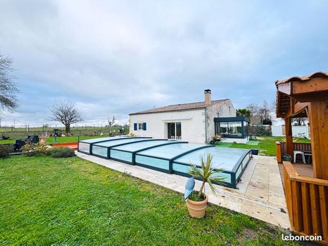 Maison vente à Saintes, Saint-romain-de-benet