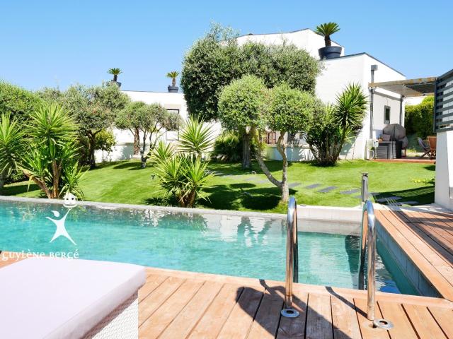 Maison vente à Nîmes, Mus