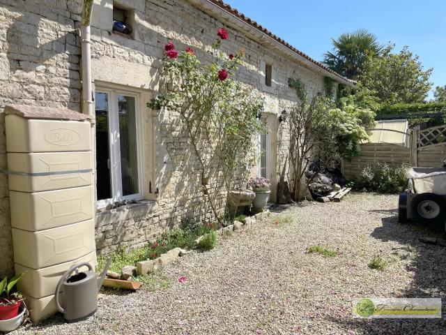 Maison vente à Confolens, Fouqueure