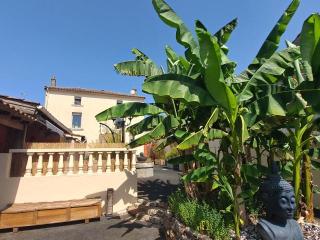 Maison vente à Fontenay-le-Comte, Mervent