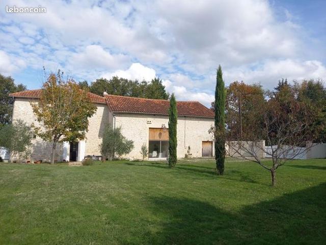 Maison vente à Confolens, Nieuil