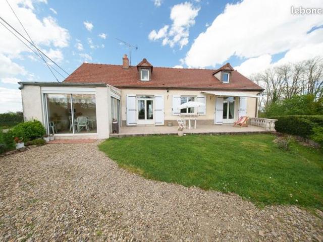 Maison vente à Moulins, Tronget