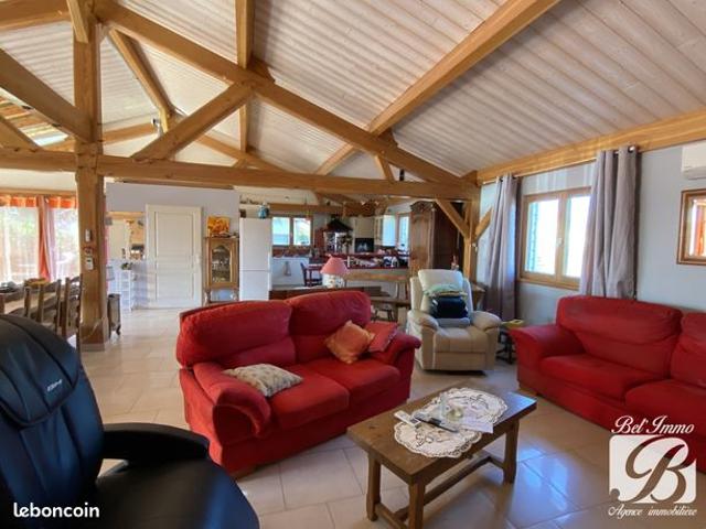 Maison vente à Belley, Pérouges