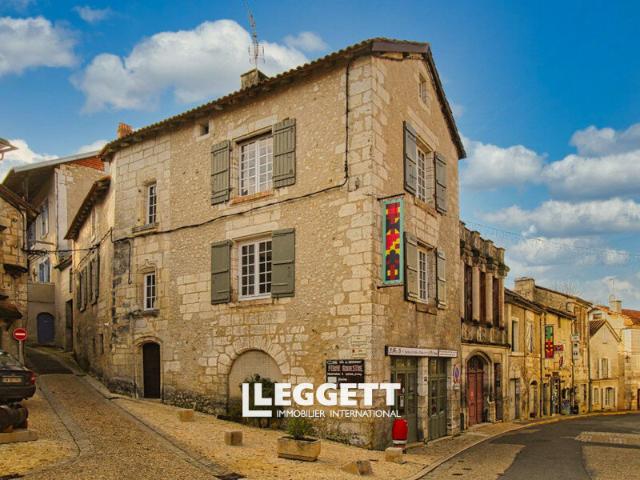 Maison vente à Nontron, Bourdeilles
