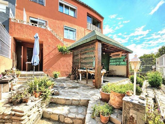 Maison vente à Céret, Cerbère