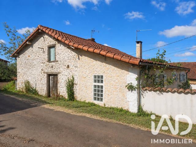 Maison vente à Les Repaires, Alloue