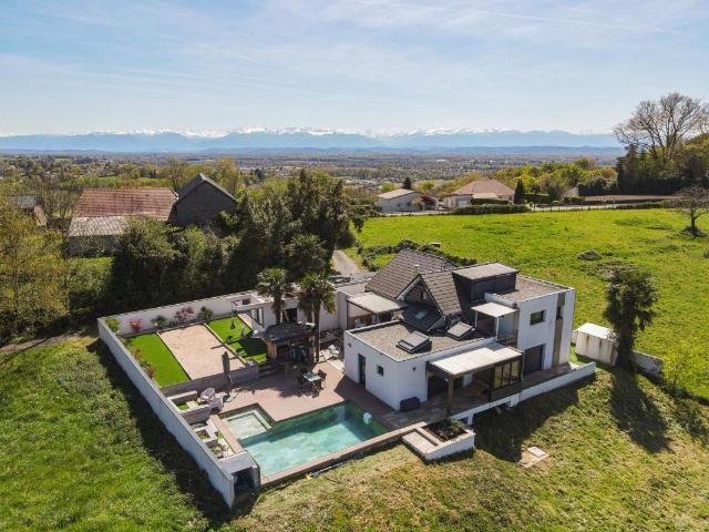 Maison vente à Pau, Serres-castet