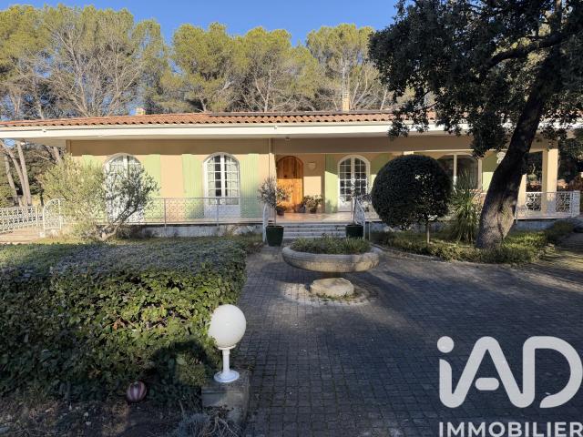Maison vente à Aix-en-Provence, Lambesc