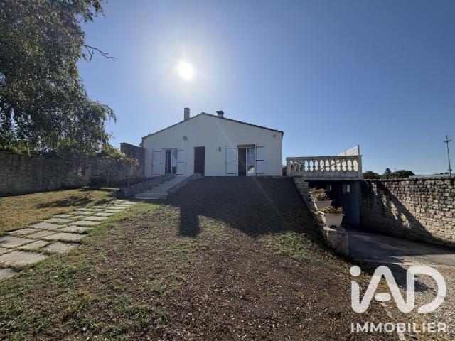Maison vente à Gond-Pontouvre, Charente