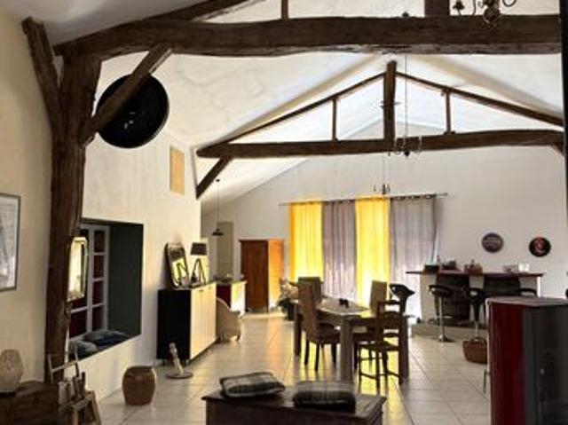 Maison vente à Montmorillon, Lhommaizé