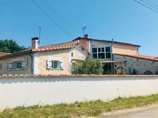 Maison vente à Confolens