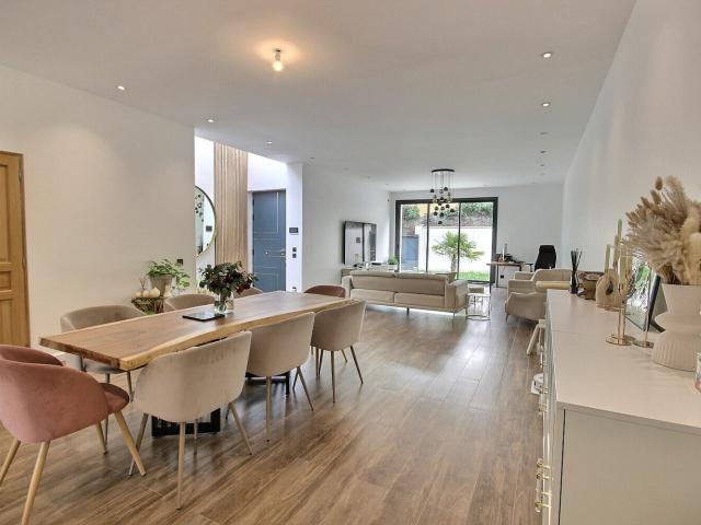 Maison vente à Le Colombier, Wissous