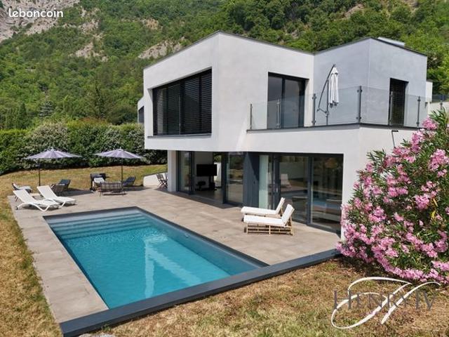 Maison vente à Grenoble, La Tronche