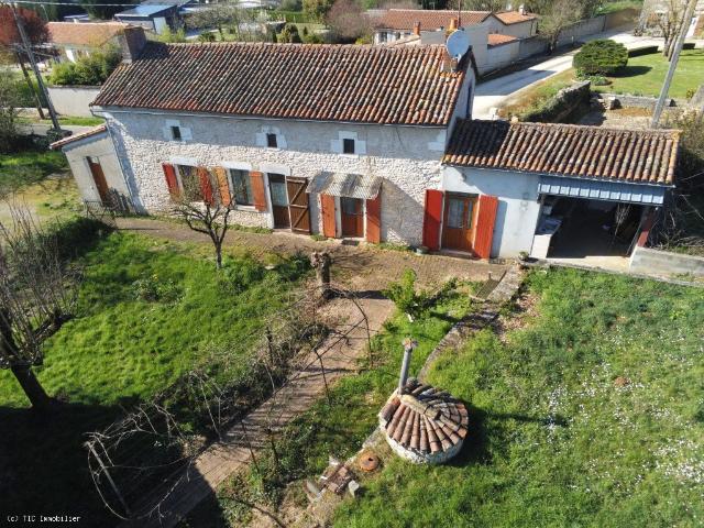 Maison vente à Montmorillon, Civray