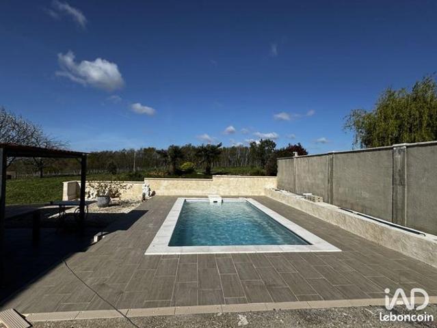 Maison vente à Jonzac, Saint-bonnet-sur-gironde