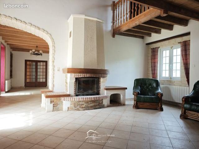 Maison vente à Niort, Lezay