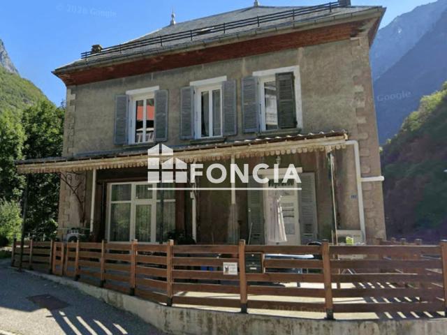 Maison vente à Grenoble, Livet-et-gavet
